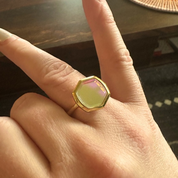 IRIDESCENT GOLD RING - Picture 3 of 4